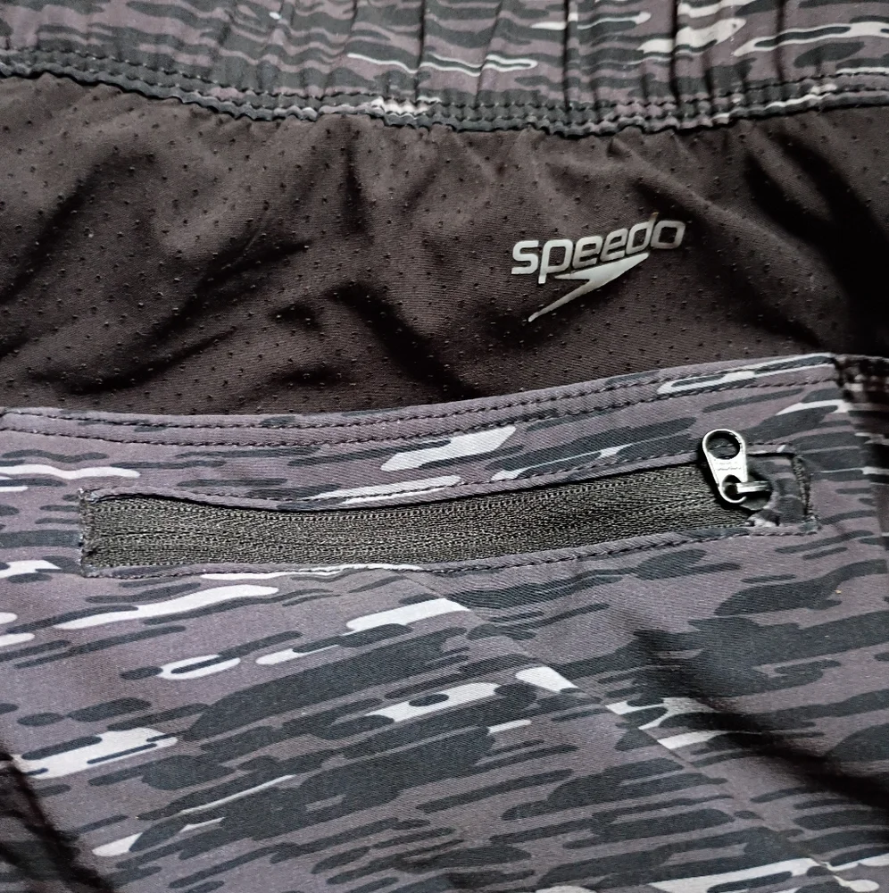 Speedo Men's Black Heathered Shorts Small Drawstring Pockets‎ Pull On